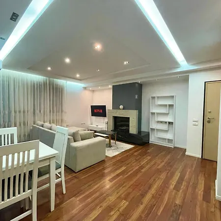 Apartment E's *